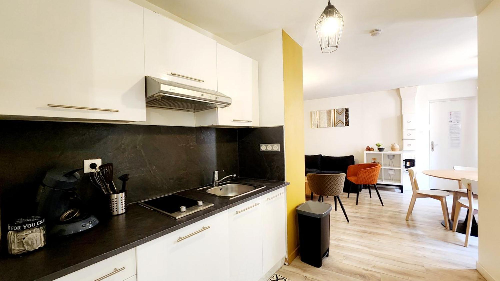 Appartement En Centre Pietonnier Proche De La Gare 티옹빌 외부 사진