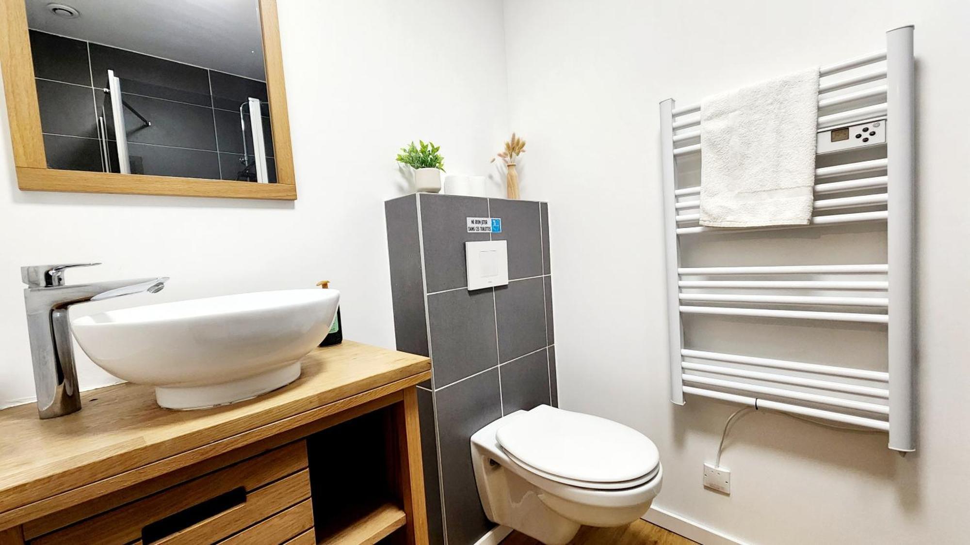 Appartement En Centre Pietonnier Proche De La Gare 티옹빌 외부 사진